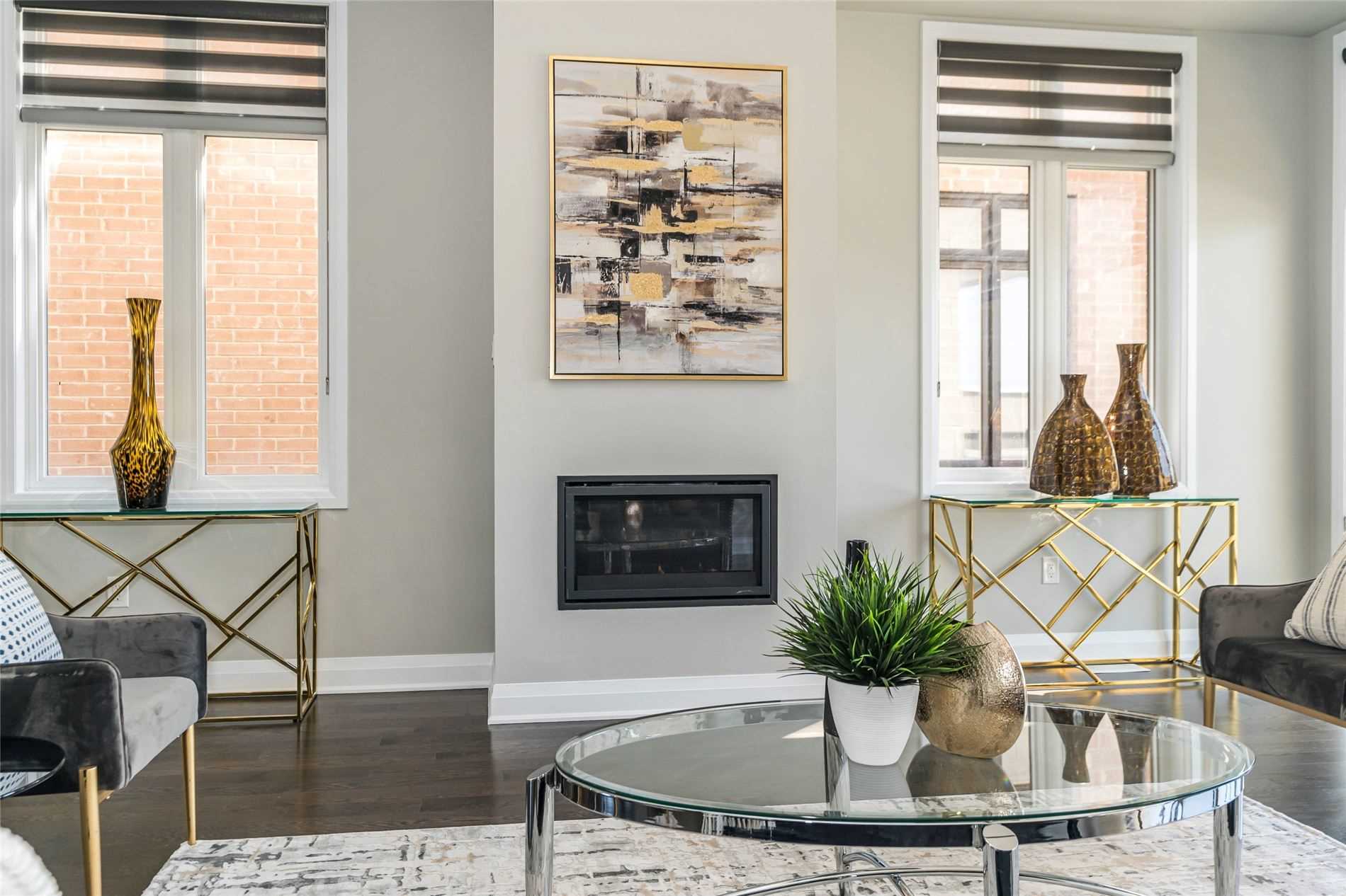 215 Port Darlington Rd