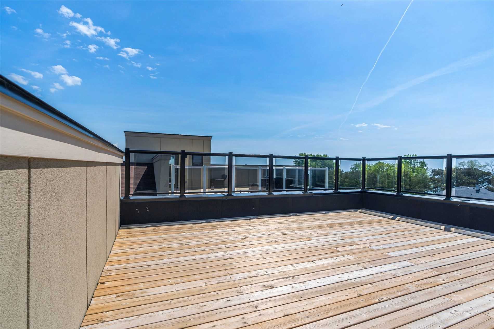 215 Port Darlington Rd