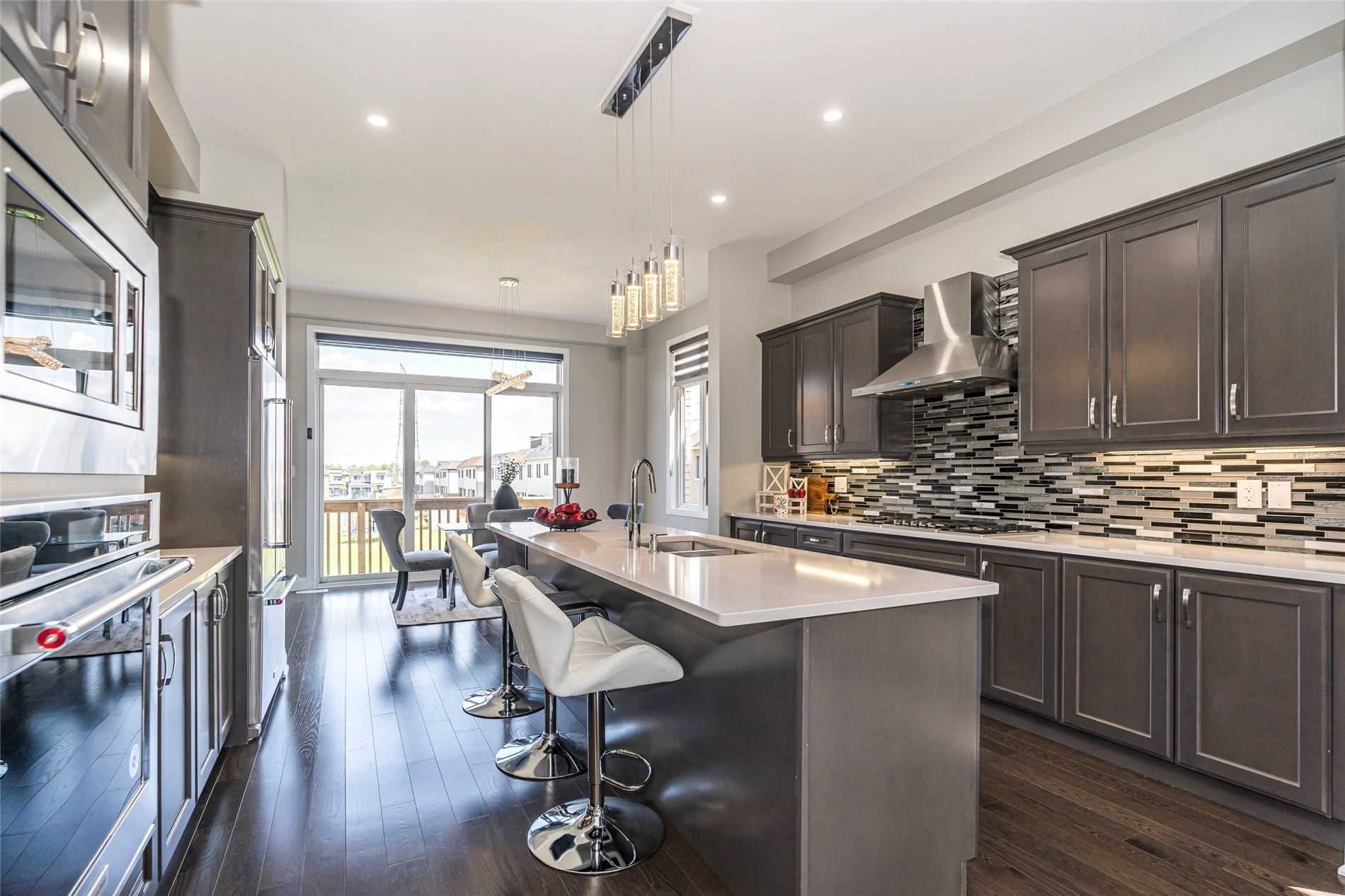 215 Port Darlington Rd