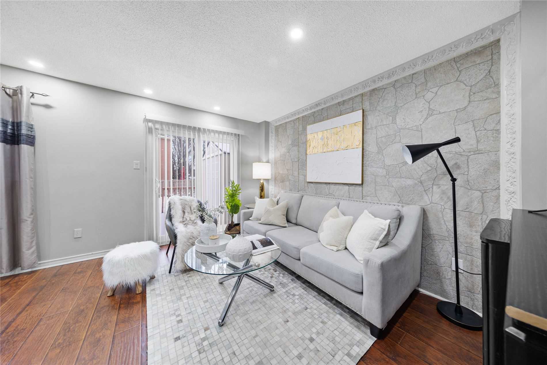 99 Radford Dr