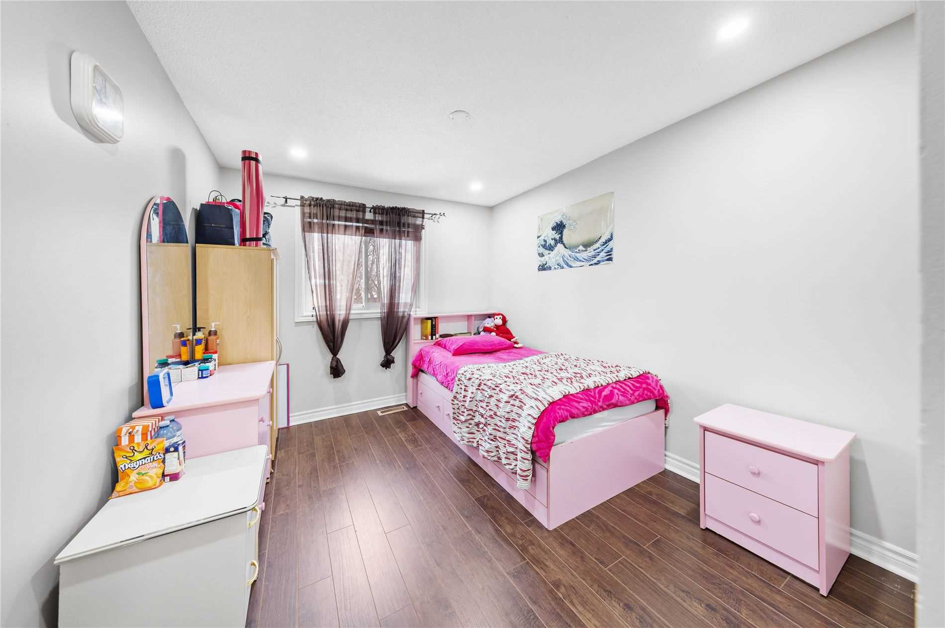 99 Radford Dr