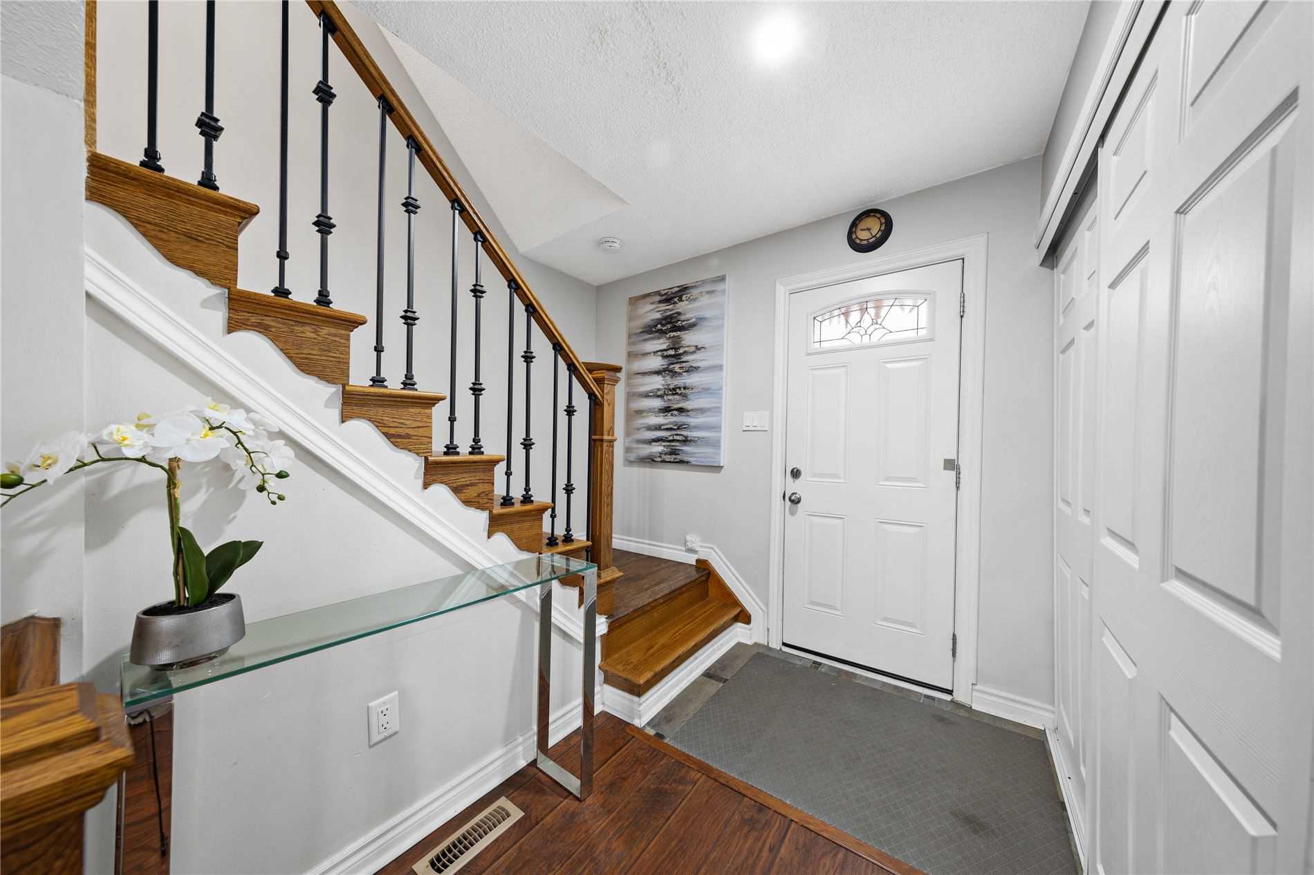 99 Radford Dr