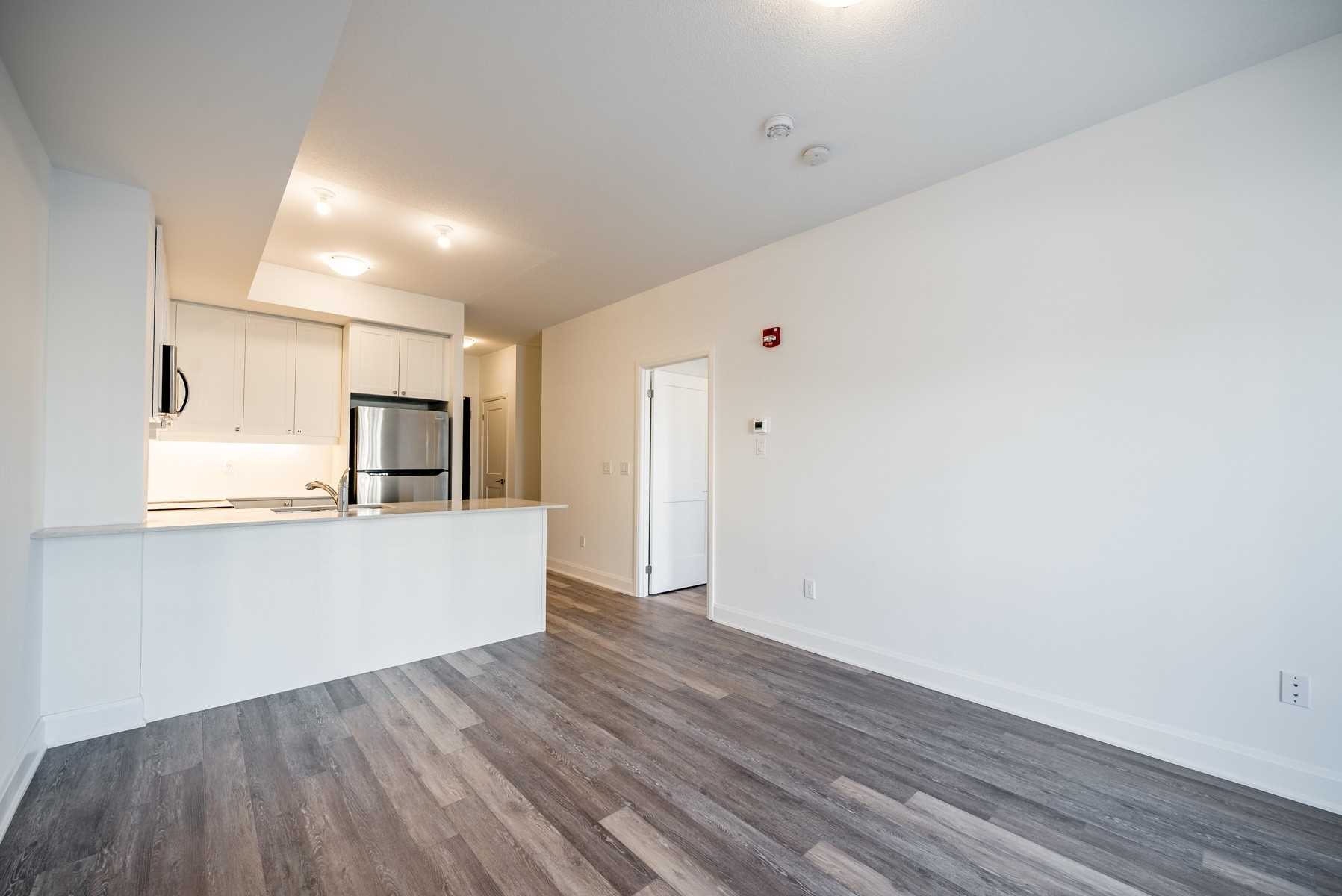 50 Lakebreeze Drive, #222