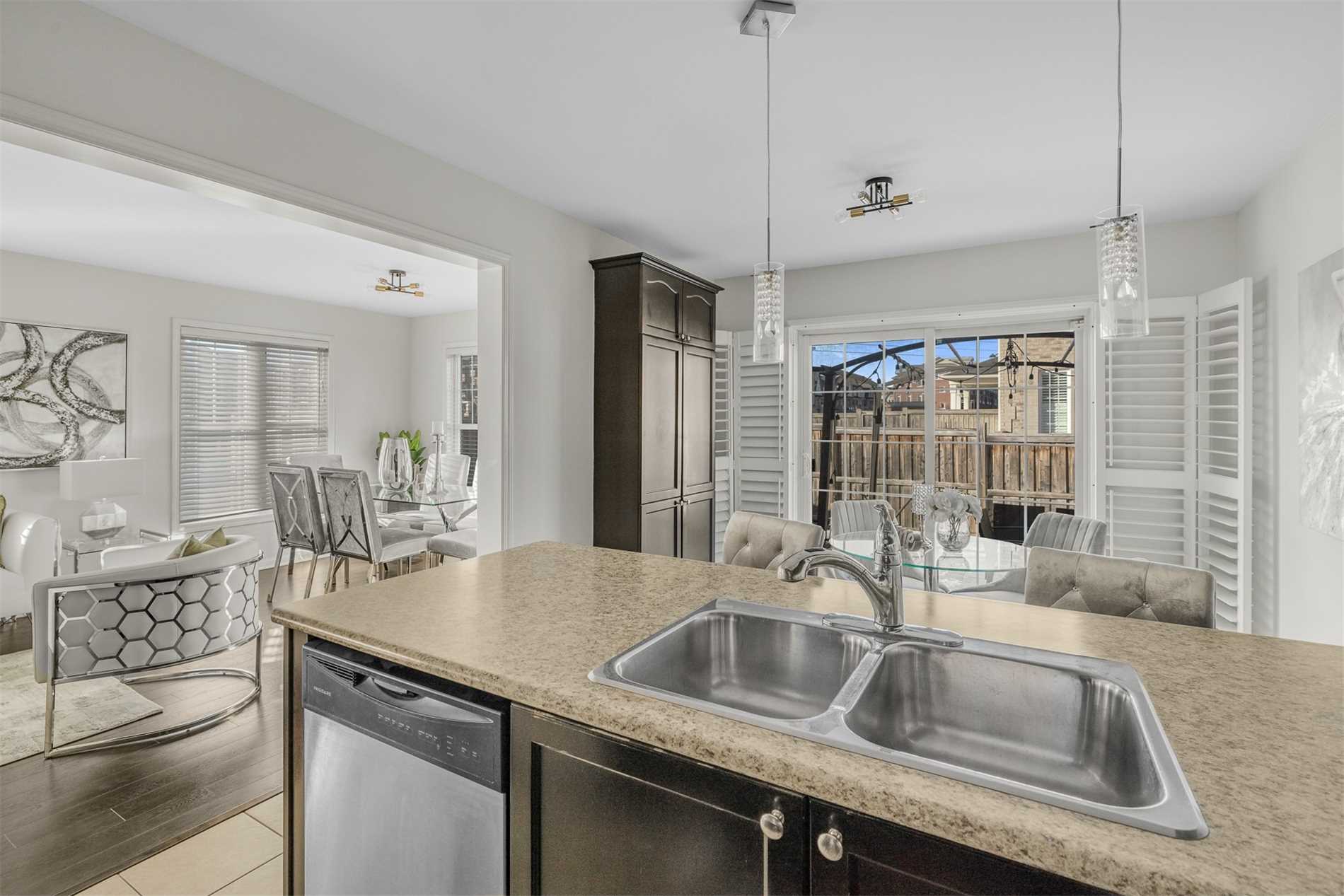 Listing E5873328 - Large Photo # 11