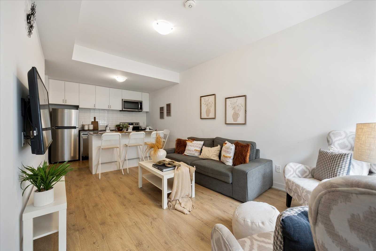 1740 Simcoe Street N, #40