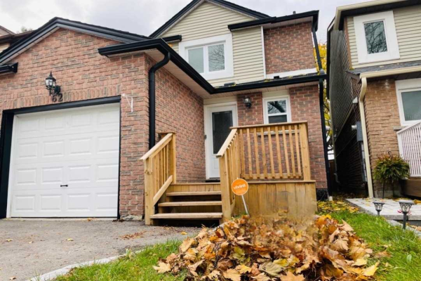 62 Greenfield Cres, Whitby
