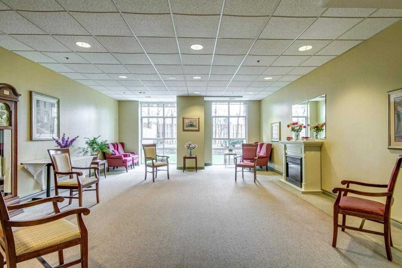 115 Bonis Ave, #316