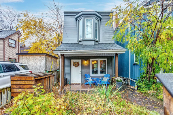 25 Sproat Ave, Toronto
