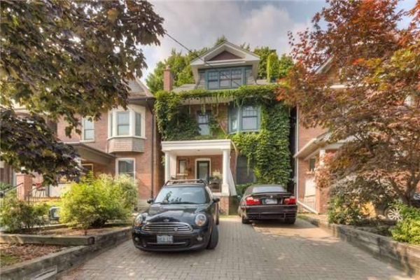 102 Dixon Ave, Toronto