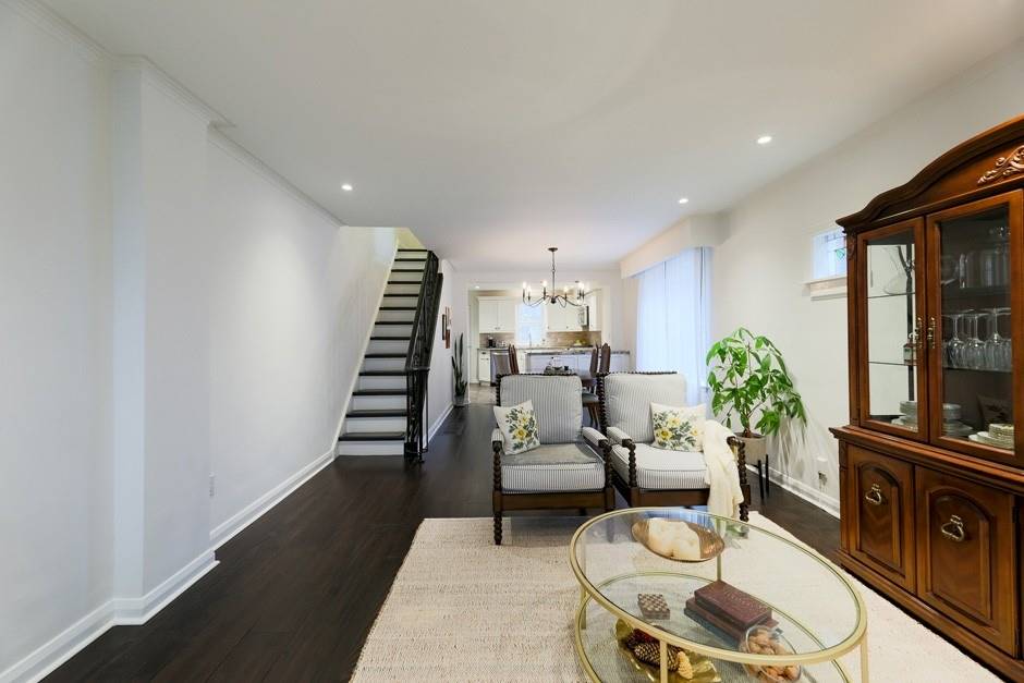 93 Glenmount Park Rd