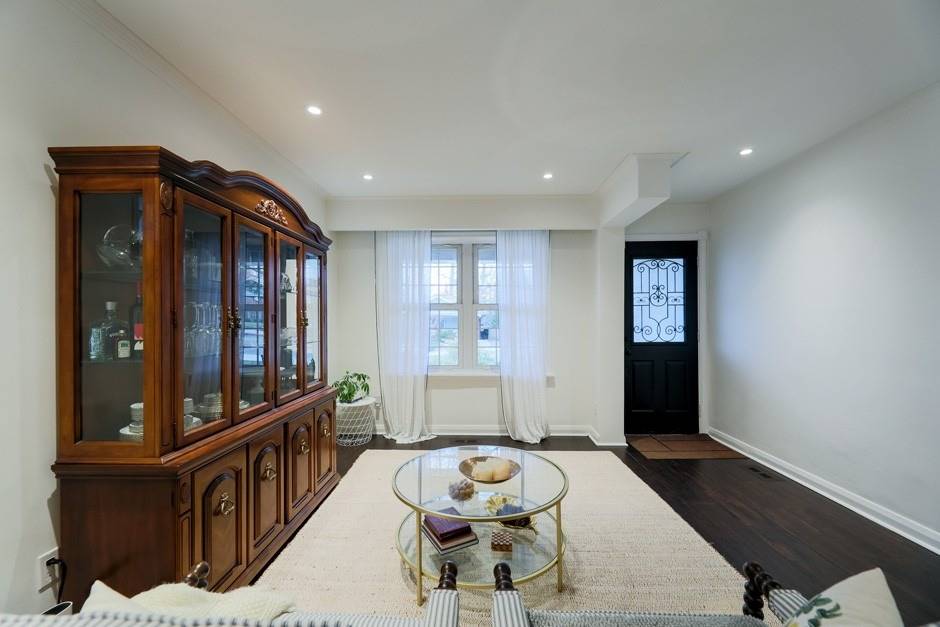 93 Glenmount Park Rd