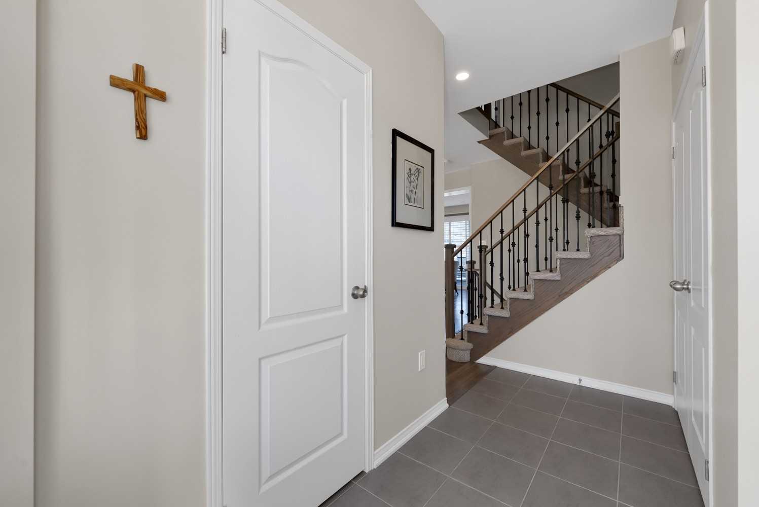 Listing E5878054 - Large Photo # 3