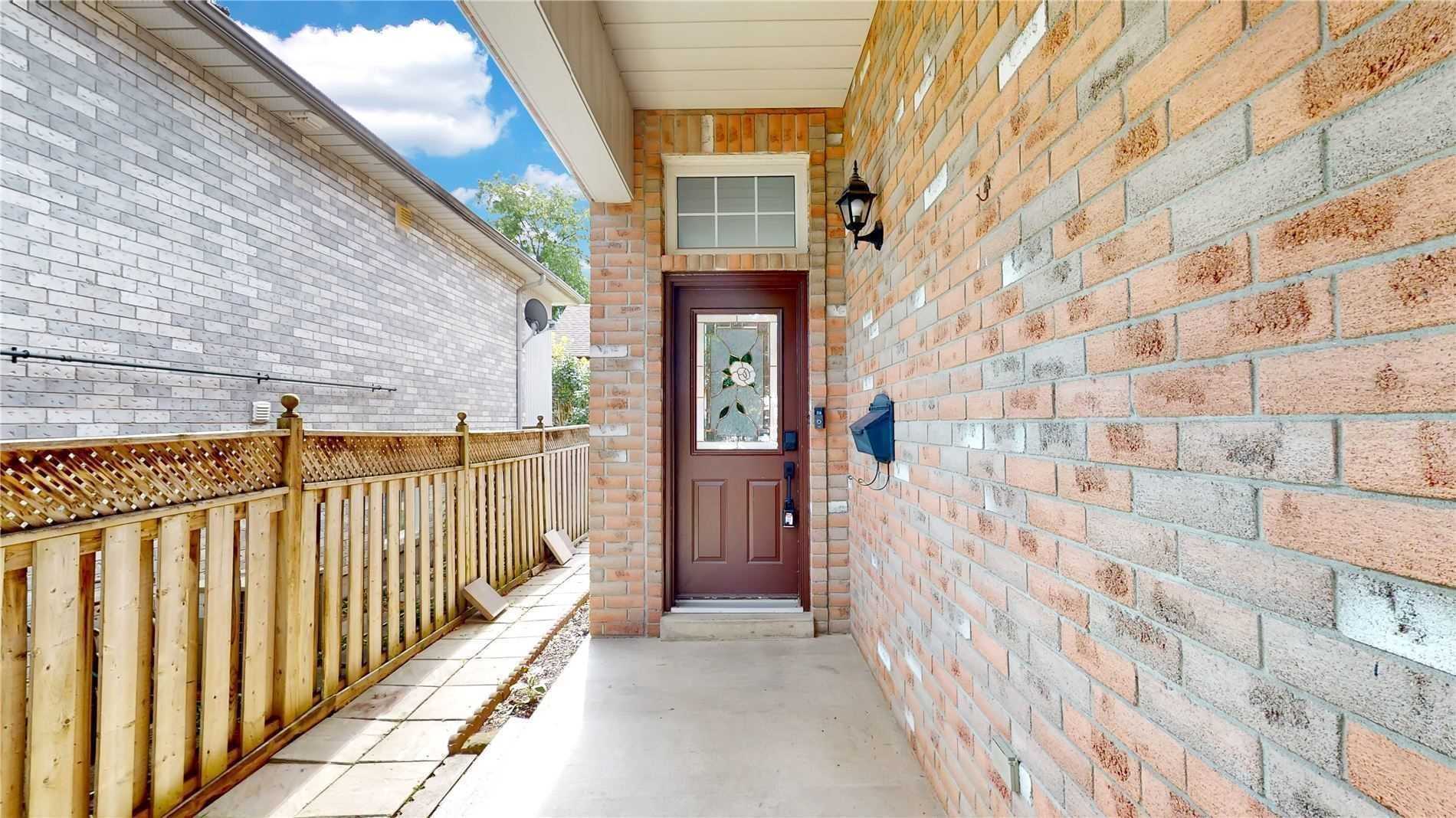 507 Dunlop St