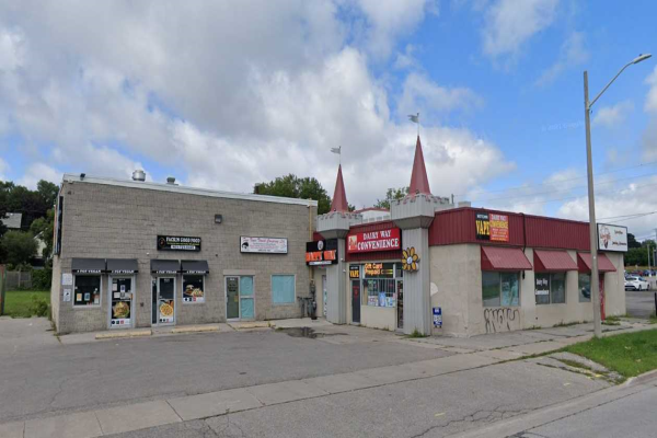 8 Midtown Dr, Oshawa