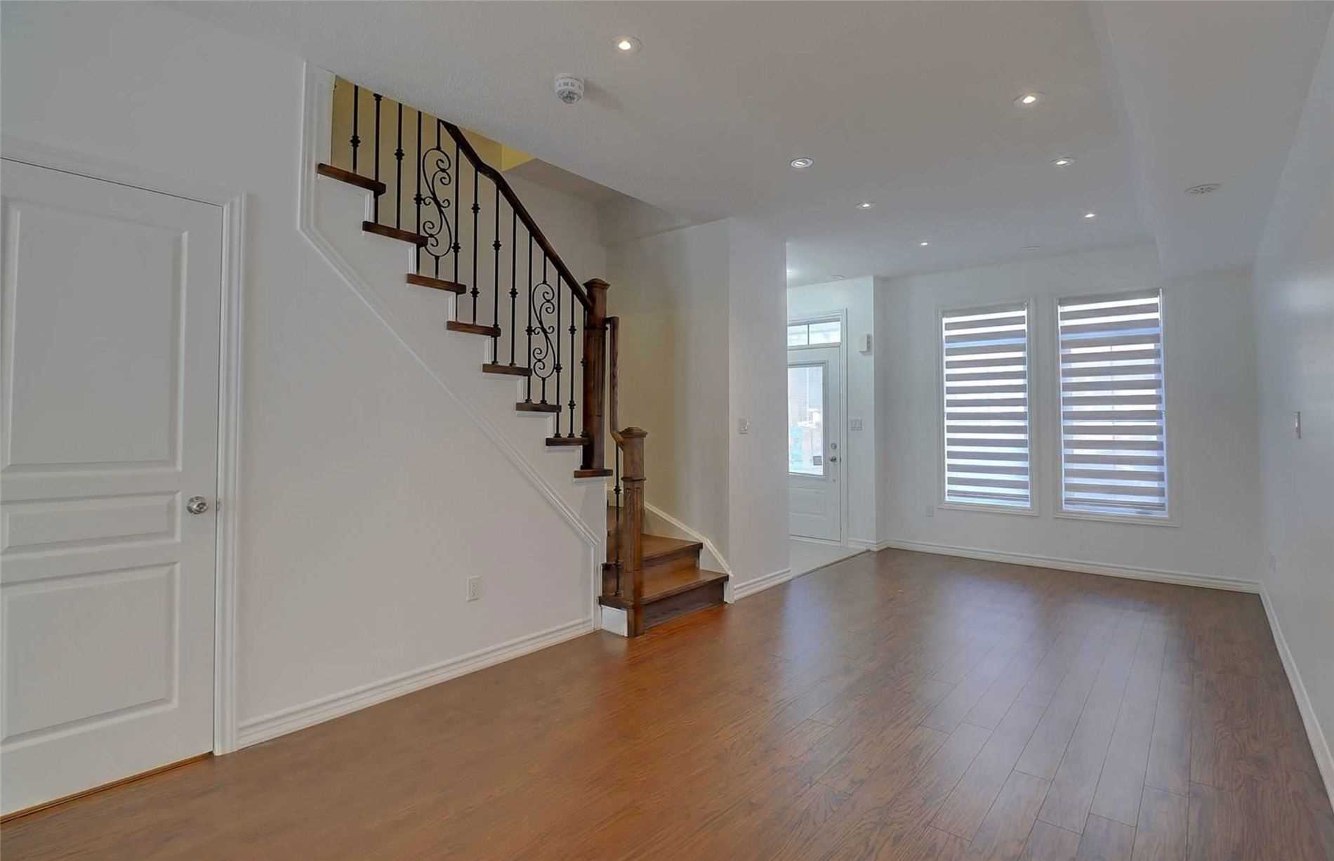 5 Eaton Park Lane, #7