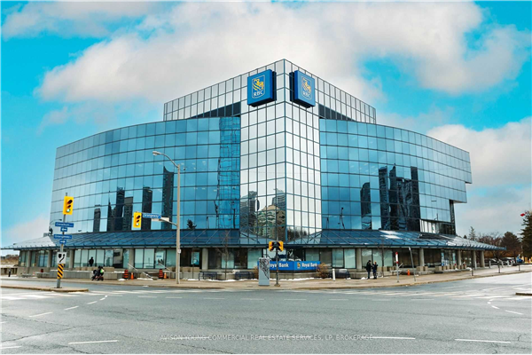 111 Grangeway Ave, Toronto