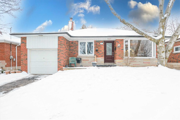 52 Sharbot Ave, Toronto