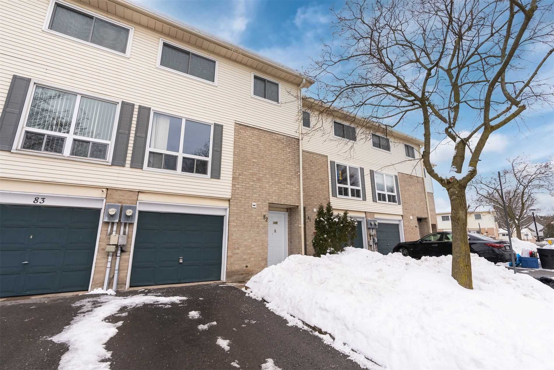 1133 Ritson Rd N, #82