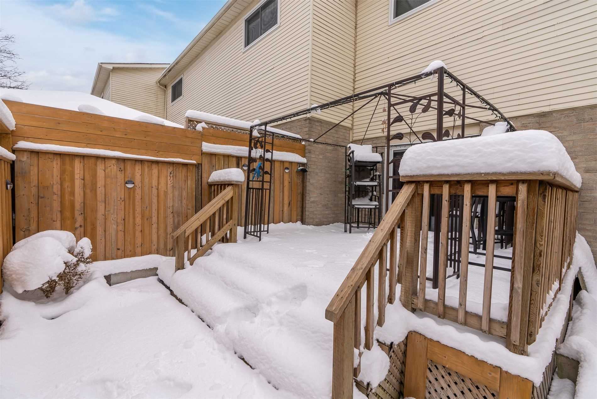 1133 Ritson Rd N, #82