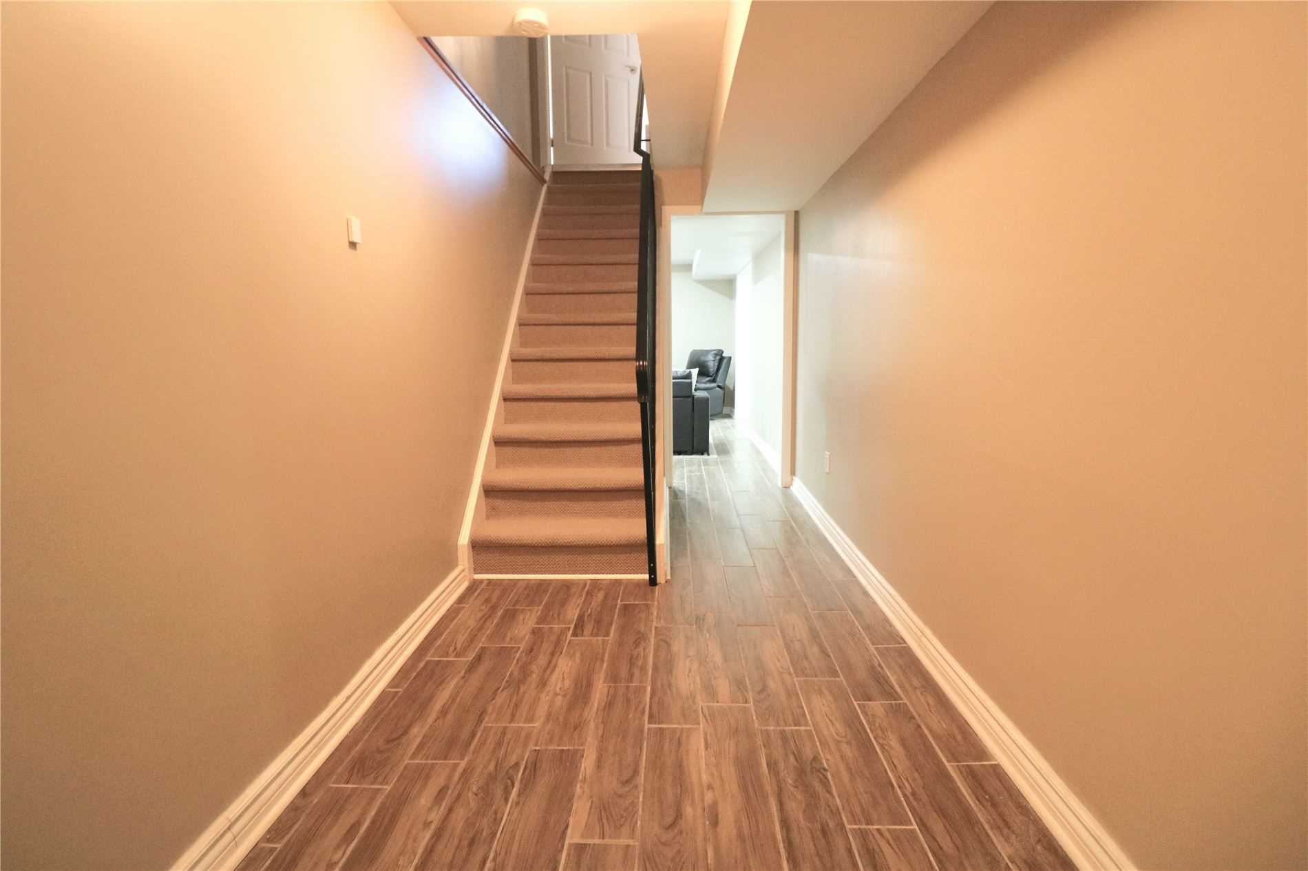 8 Deerfield Court