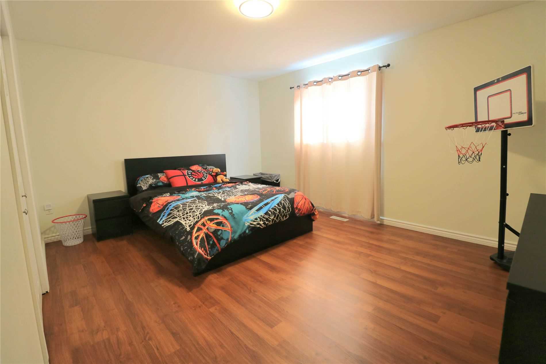 8 Deerfield Court