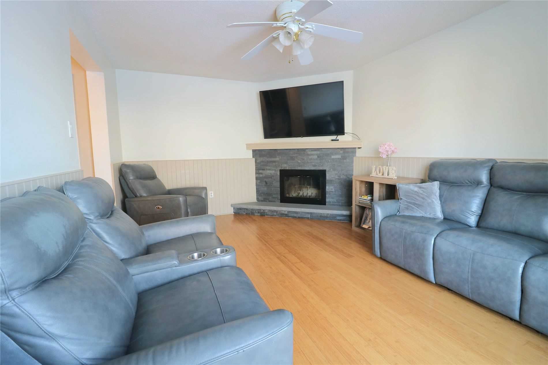 8 Deerfield Court
