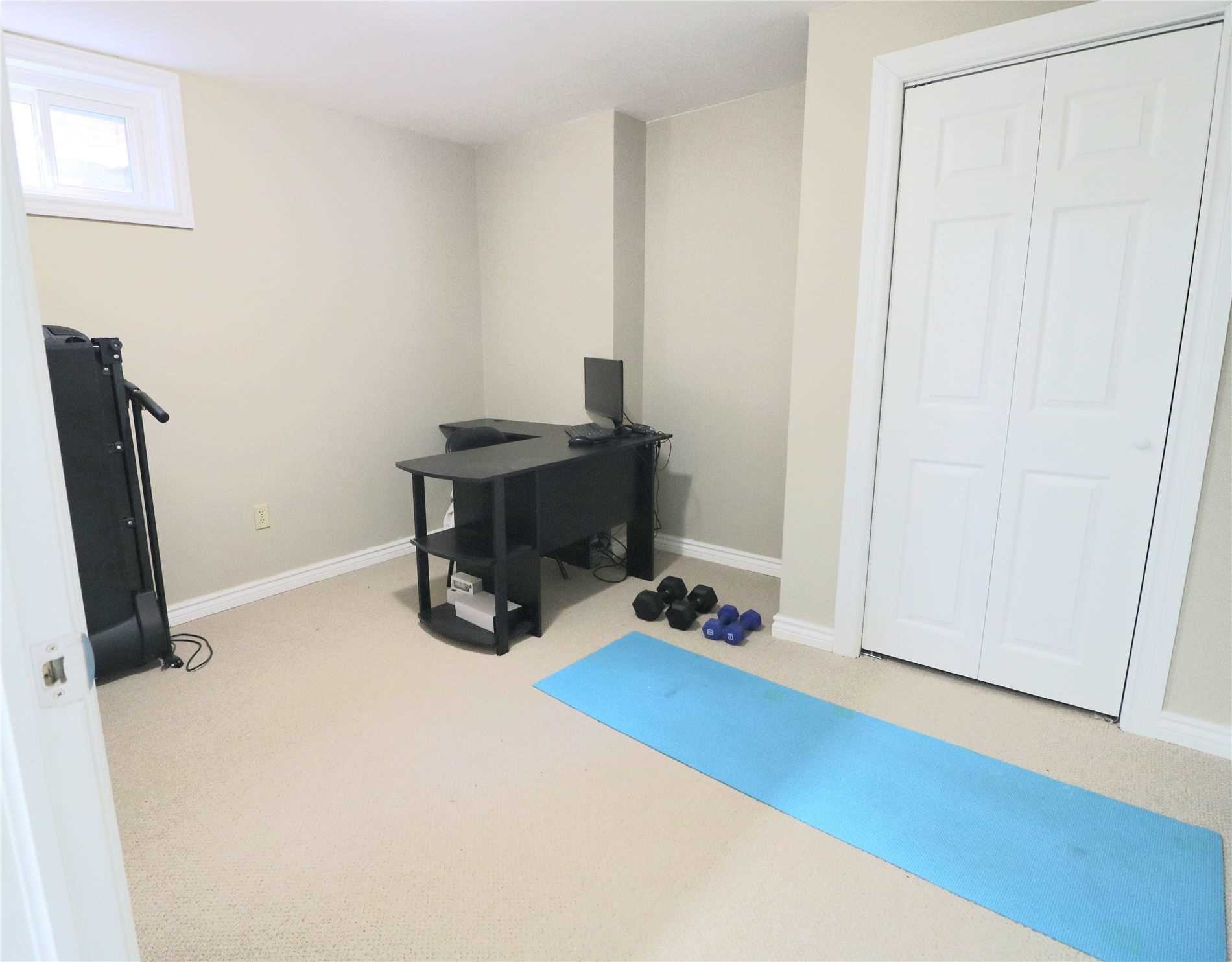 8 Deerfield Court