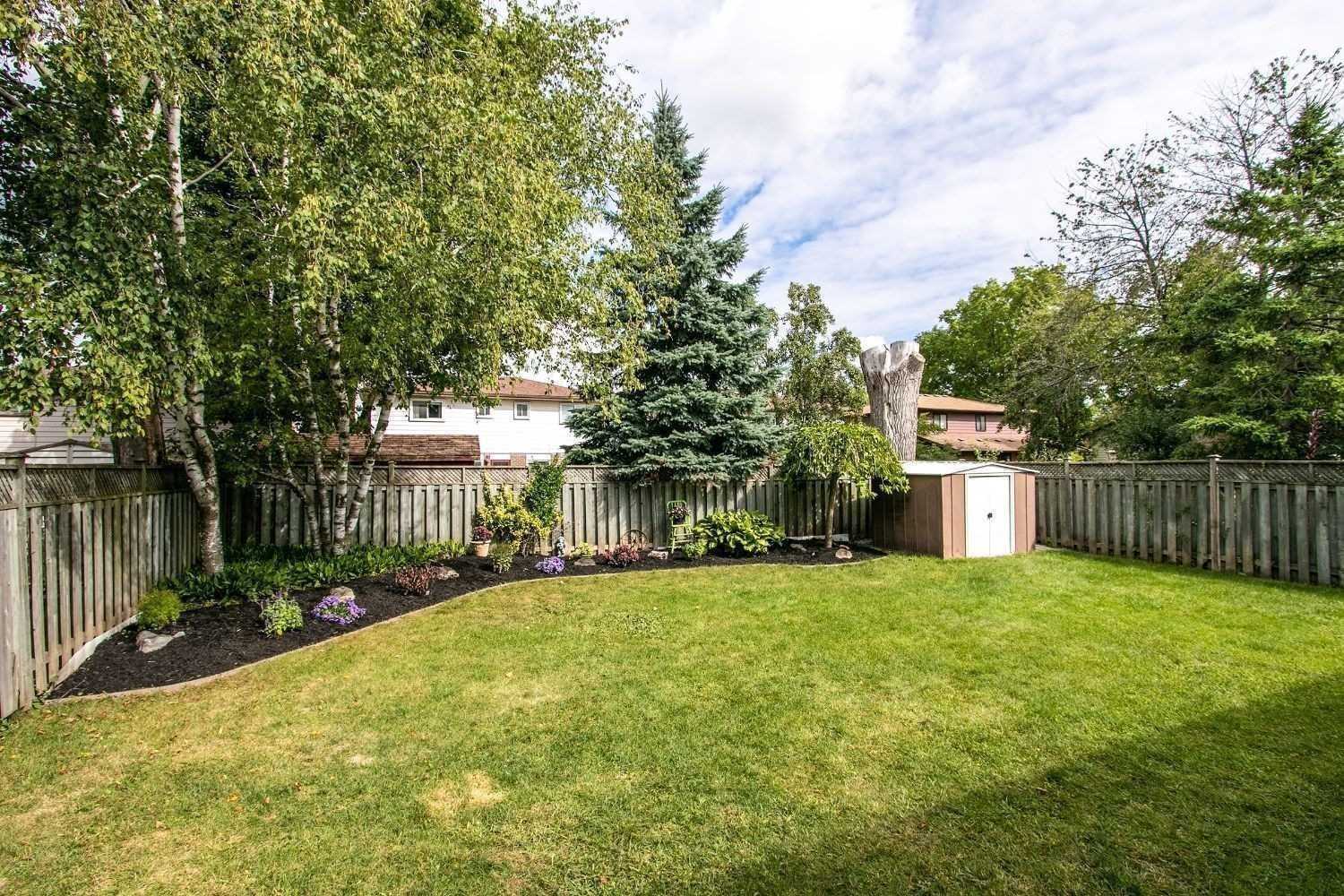 8 Deerfield Court