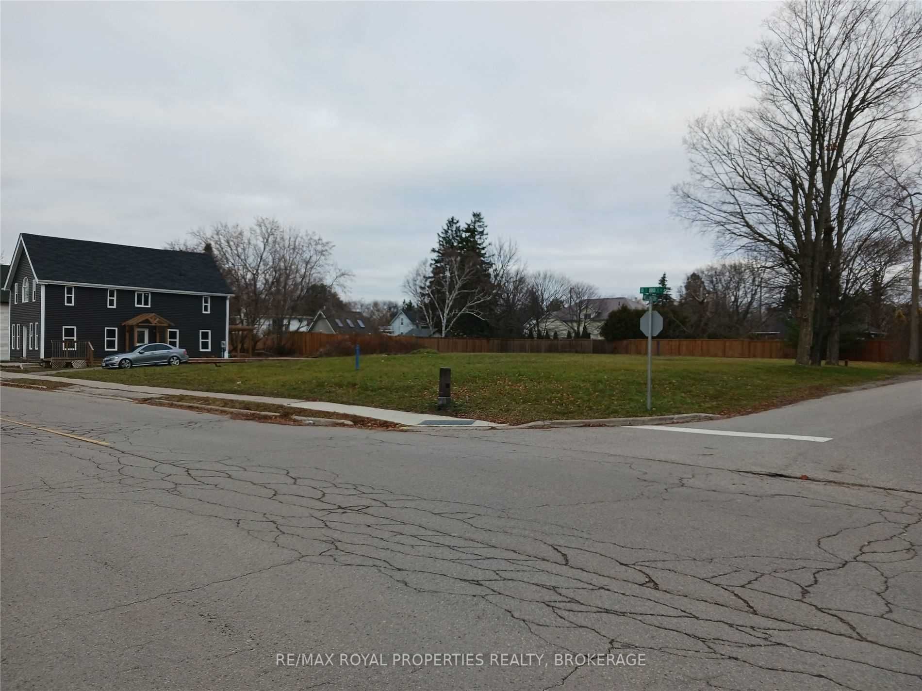 4973 Old Brock Rd