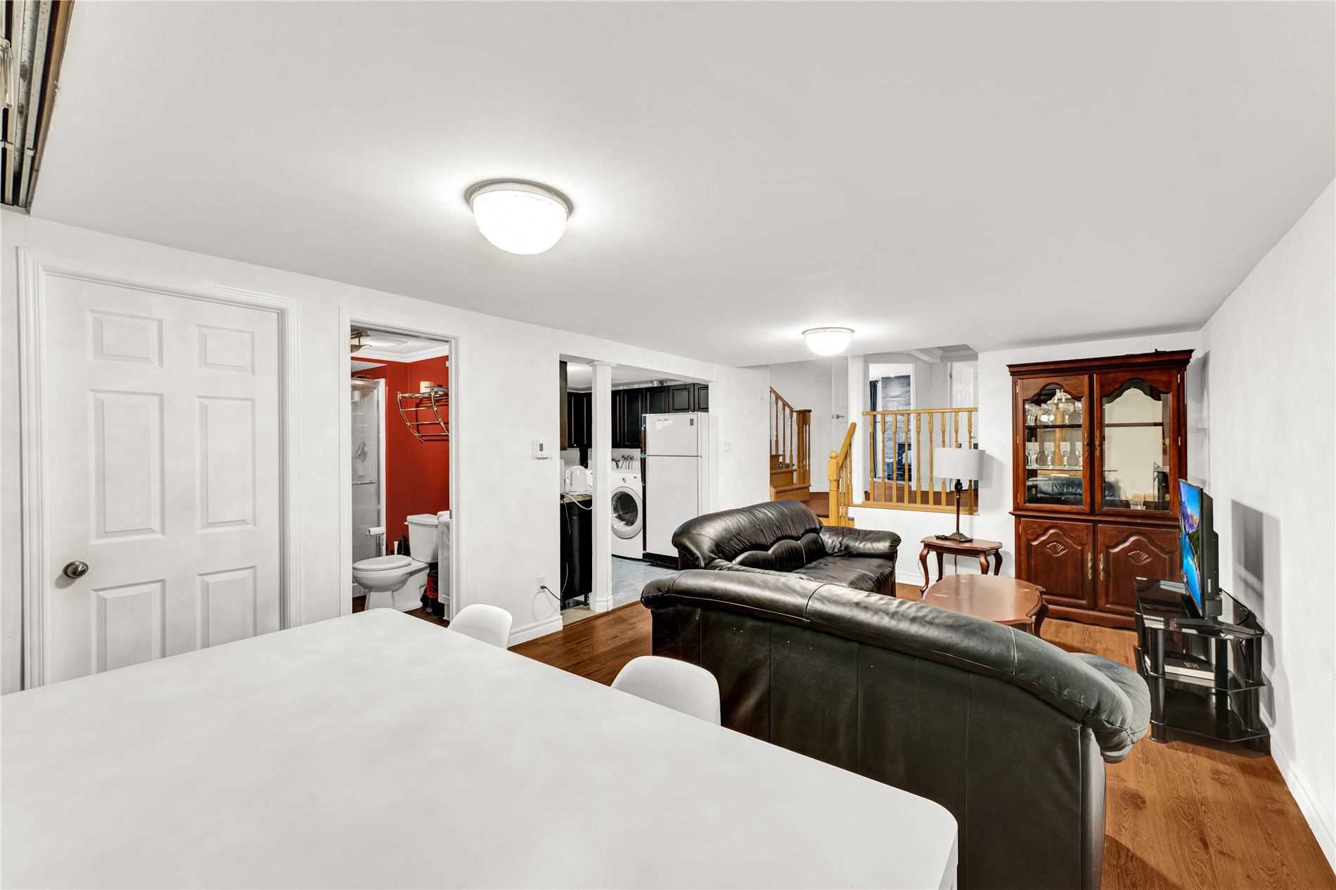31 Strike Avenue