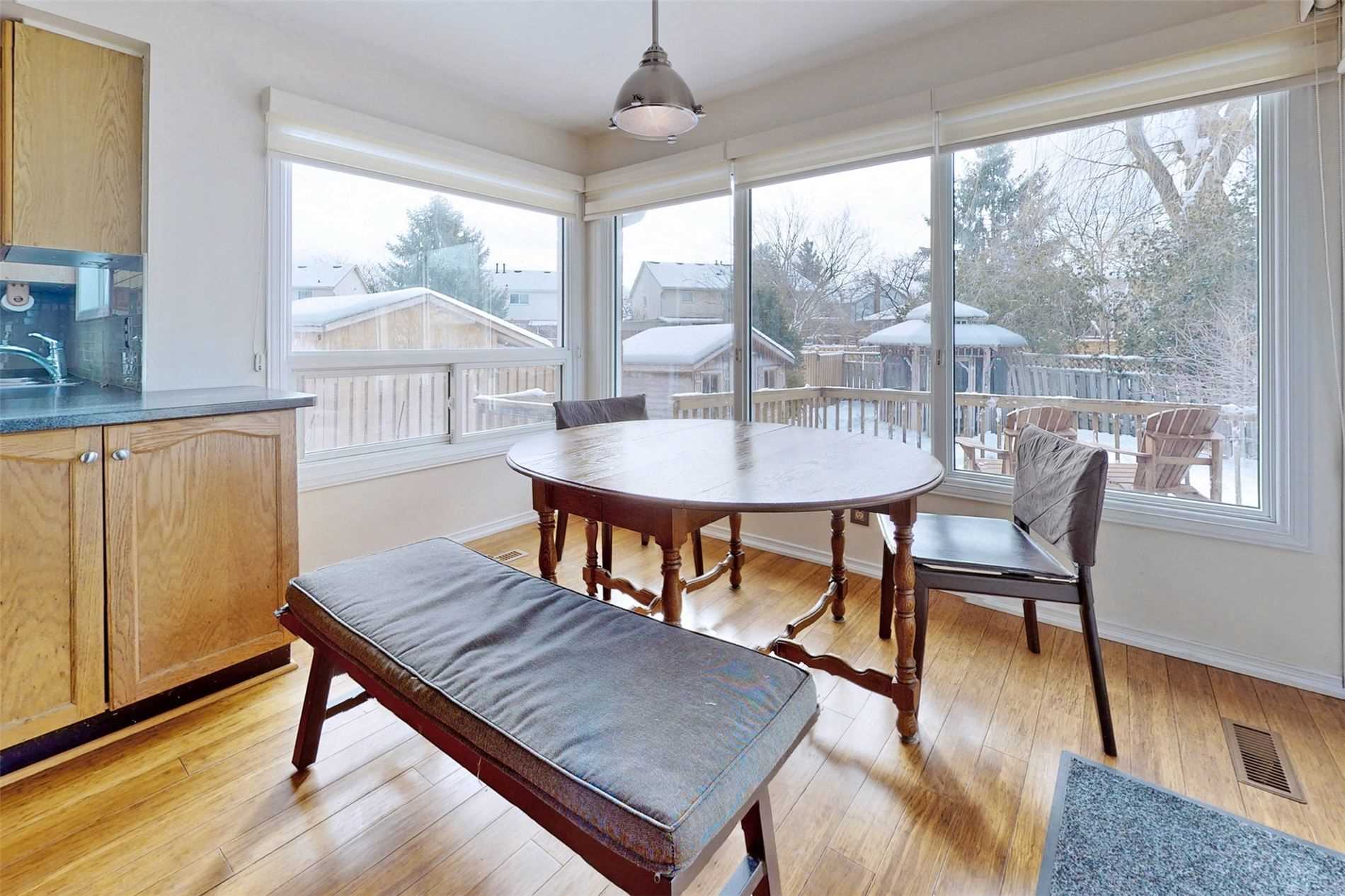 43 Walker Crescent