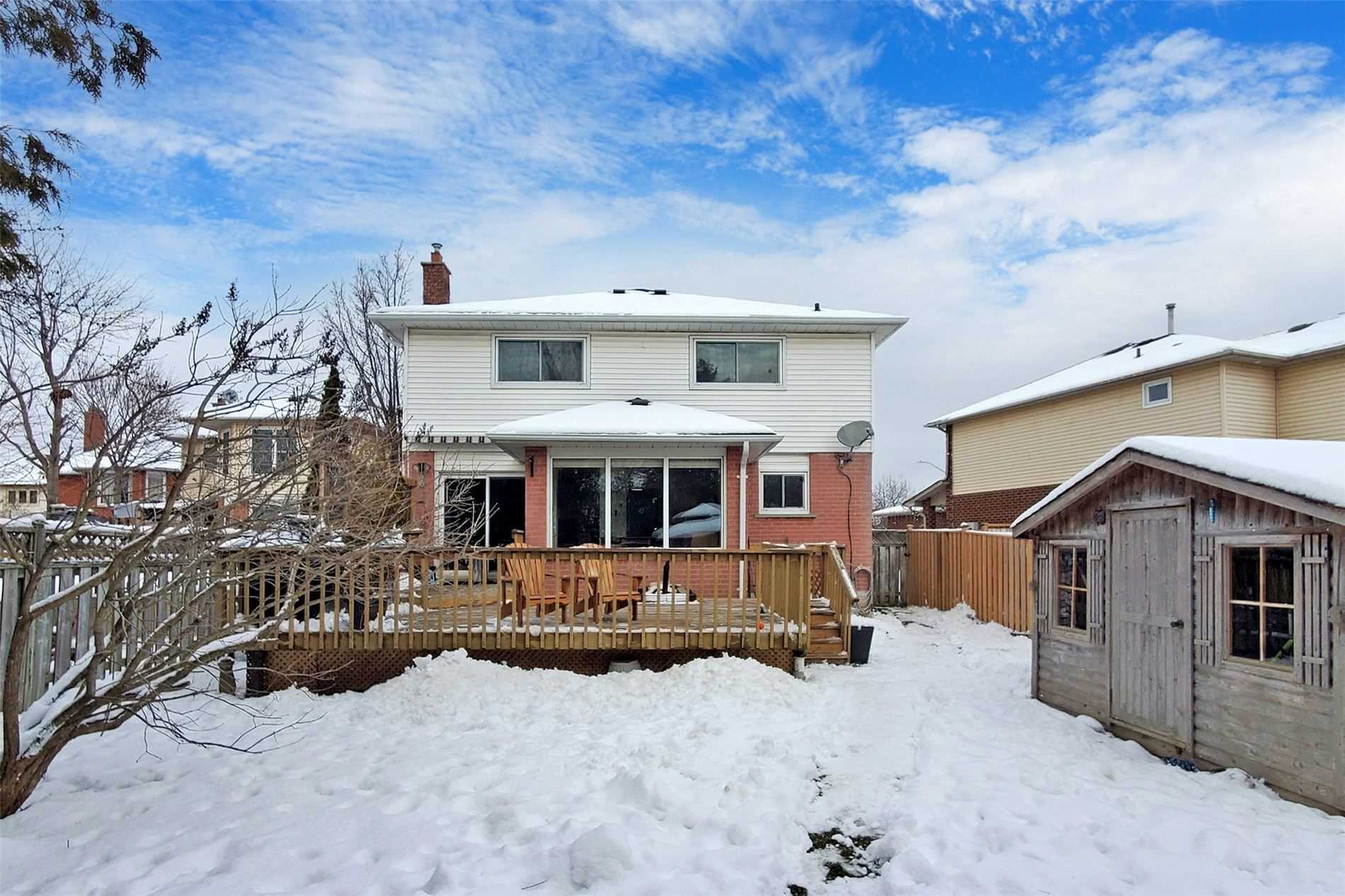 43 Walker Crescent