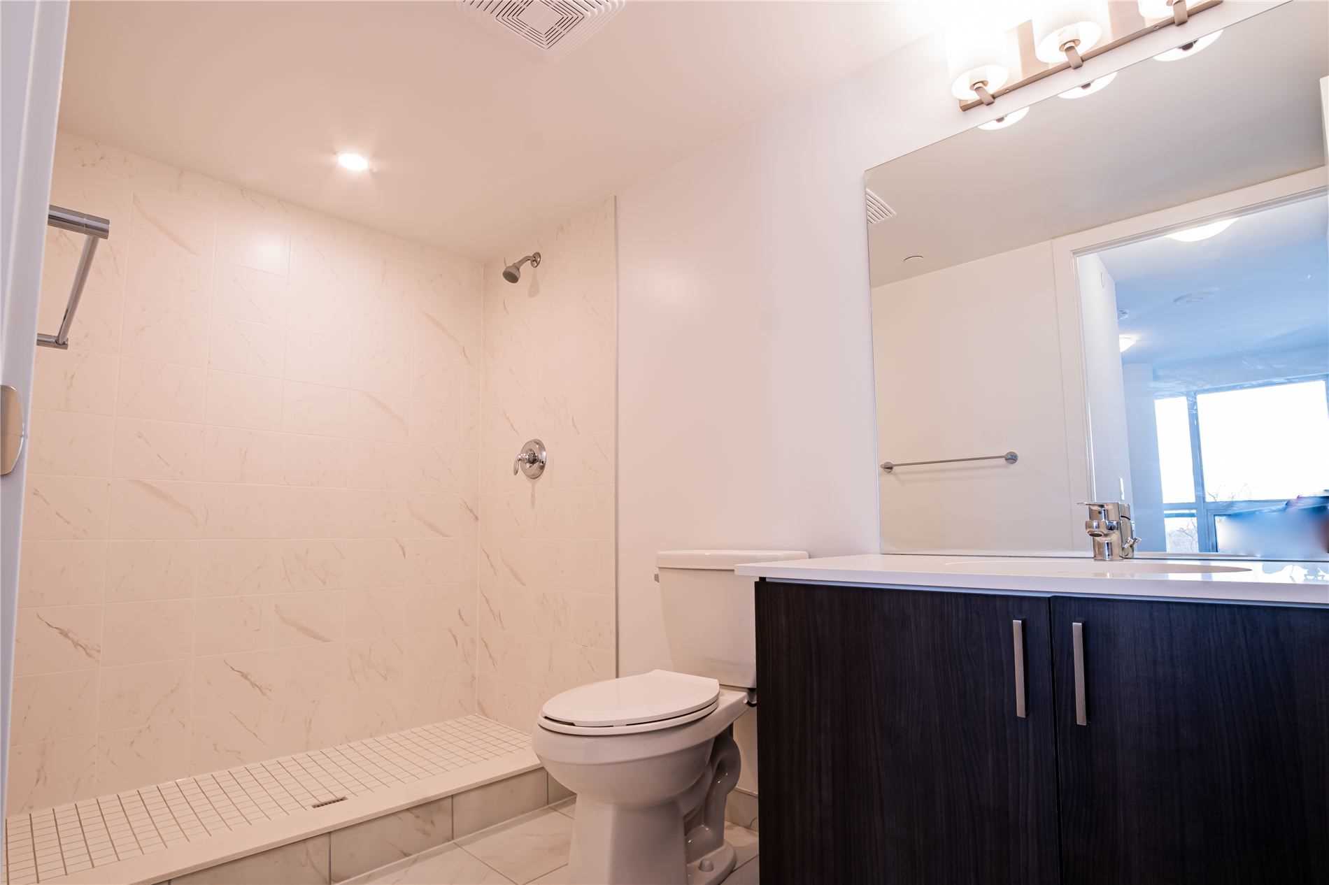 Listing E5892005 - Large Photo # 6