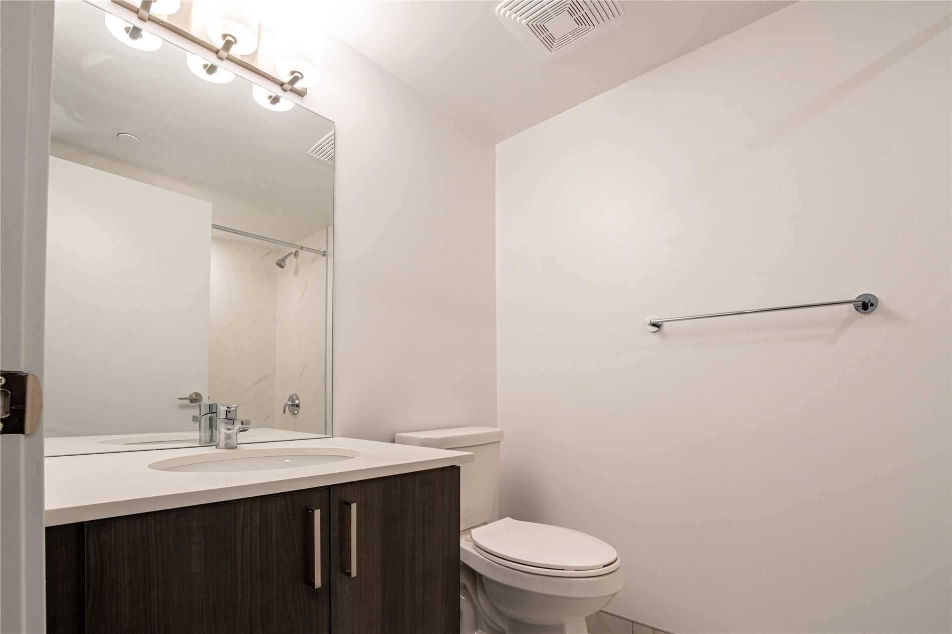 Listing E5892005 - Large Photo # 14