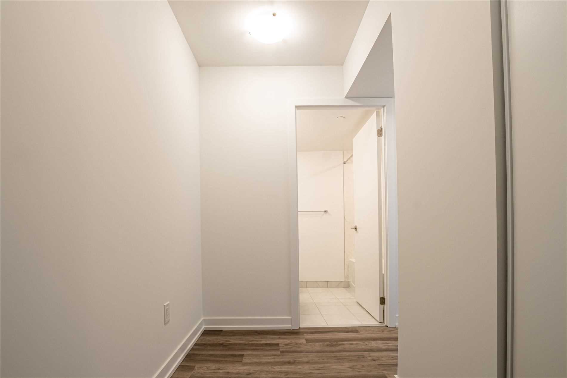 Listing E5892005 - Large Photo # 13