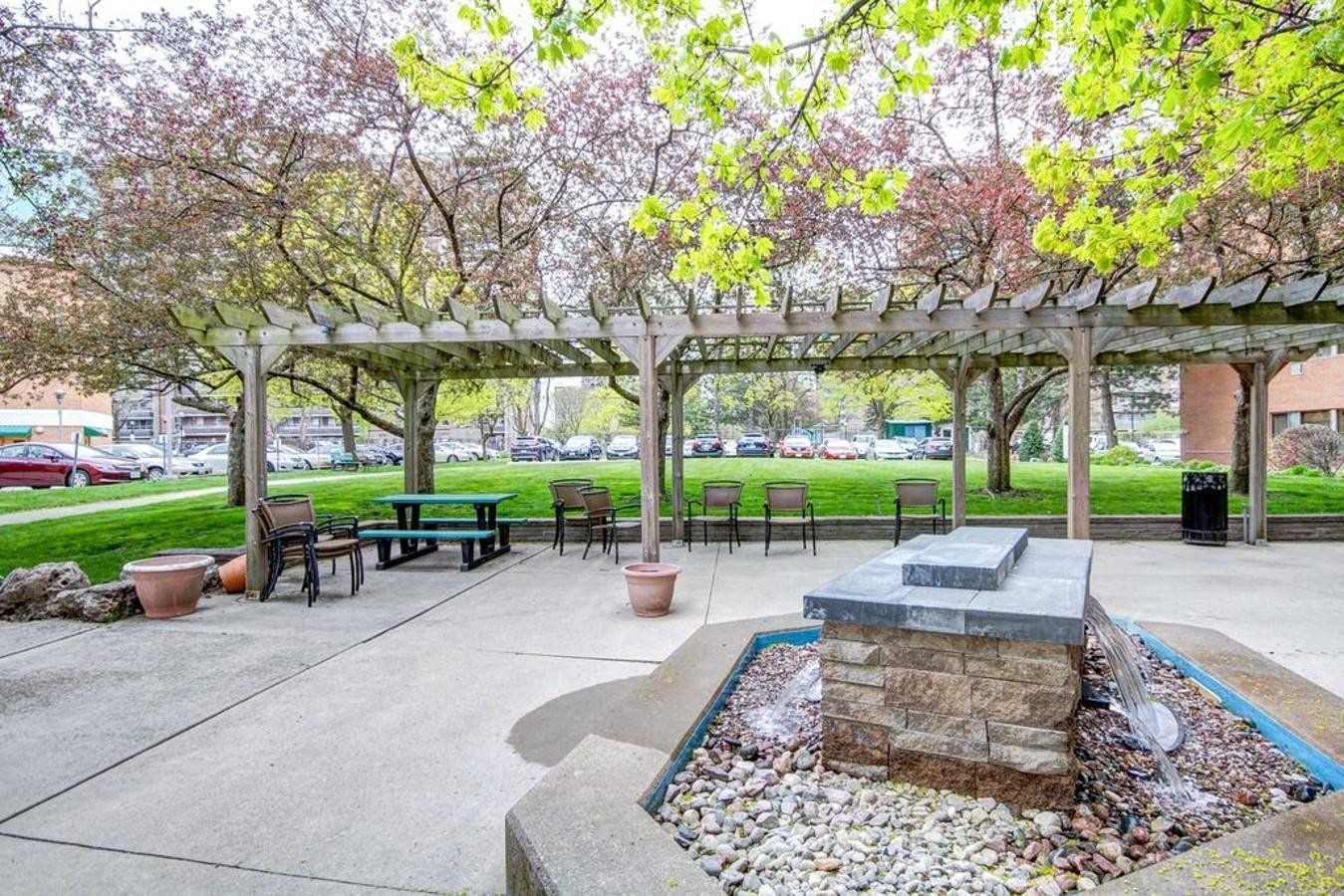 115 Bonis Ave, #316