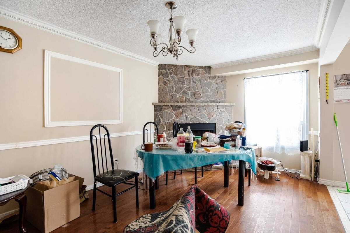 63 Darby Crt