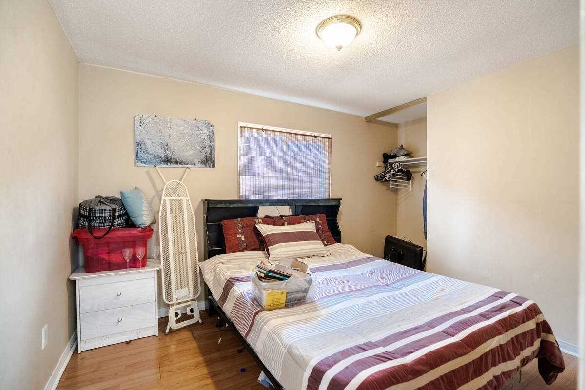 63 Darby Crt