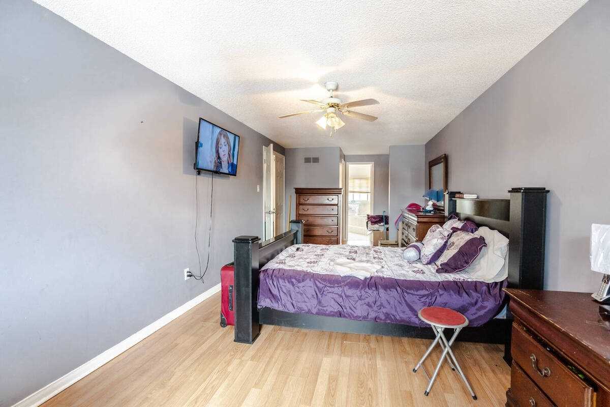 63 Darby Crt