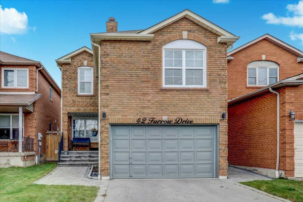 42 Furrow Dr, Whitby