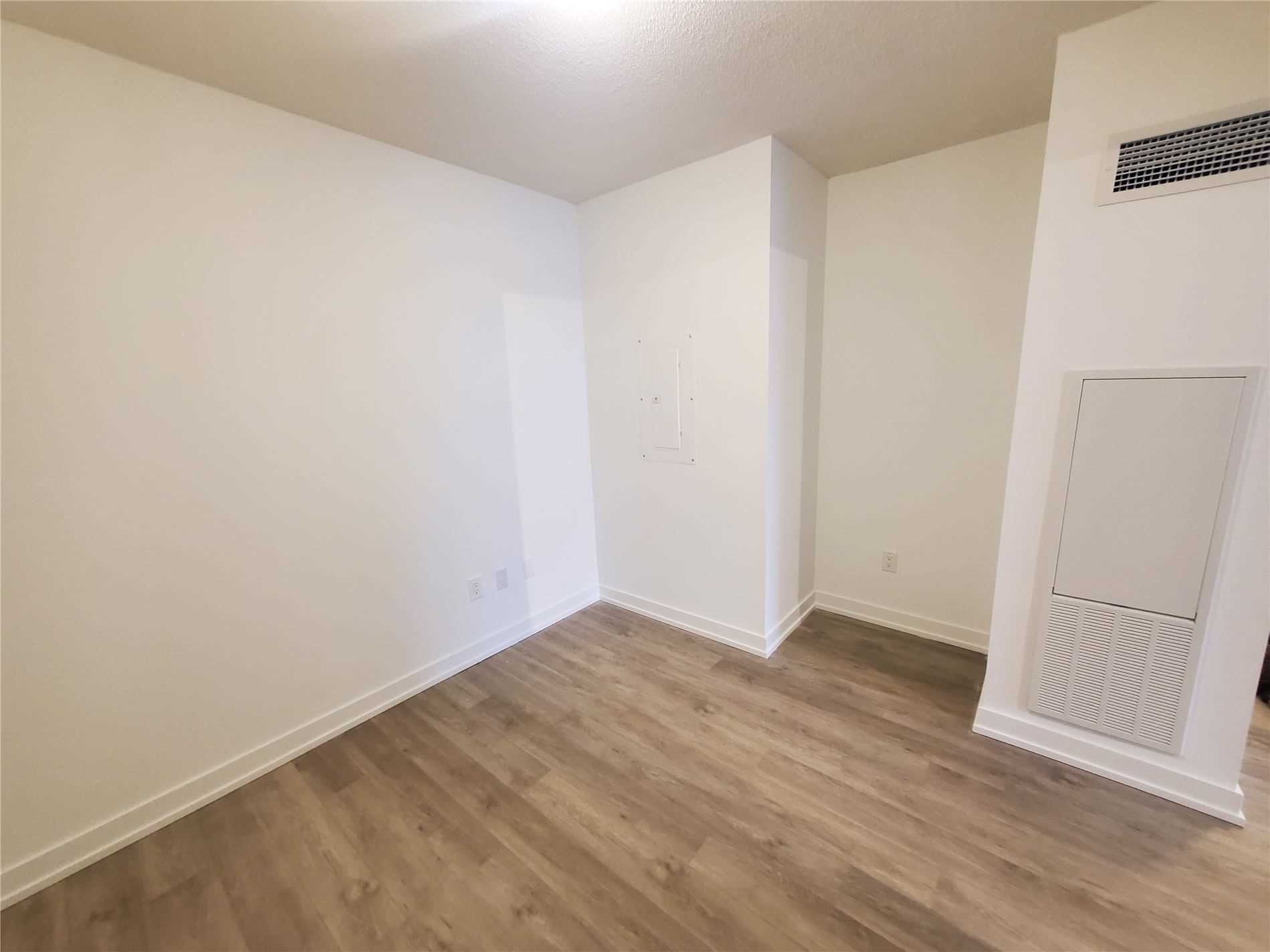 1480 Bayly St, #1101
