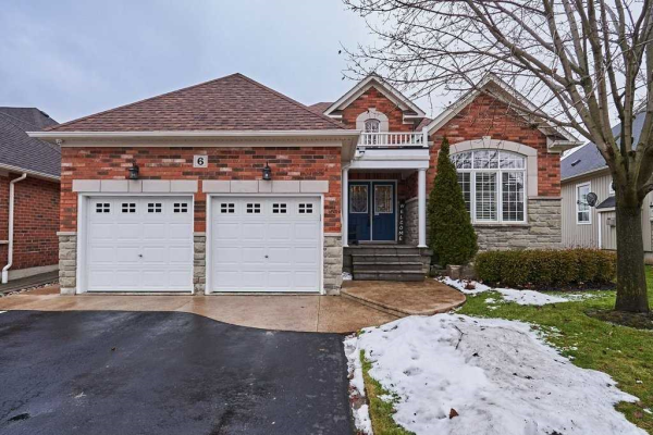 6 Branthaven Crt, Whitby