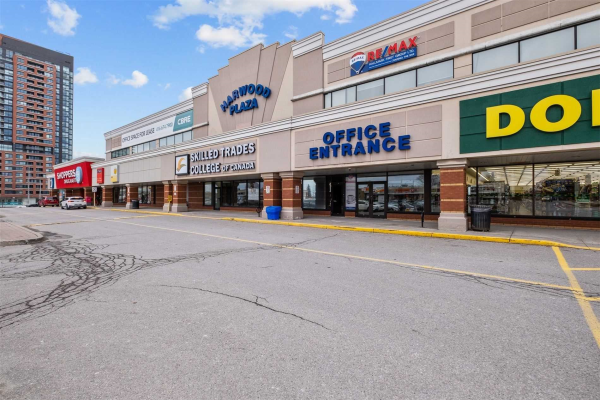 280-350 Harwood Ave S, Ajax