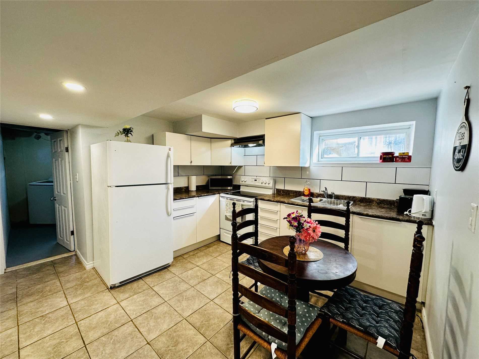 511 Harris Crt, #Bsmt