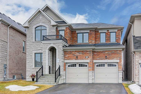 45 Westfield Dr, Whitby