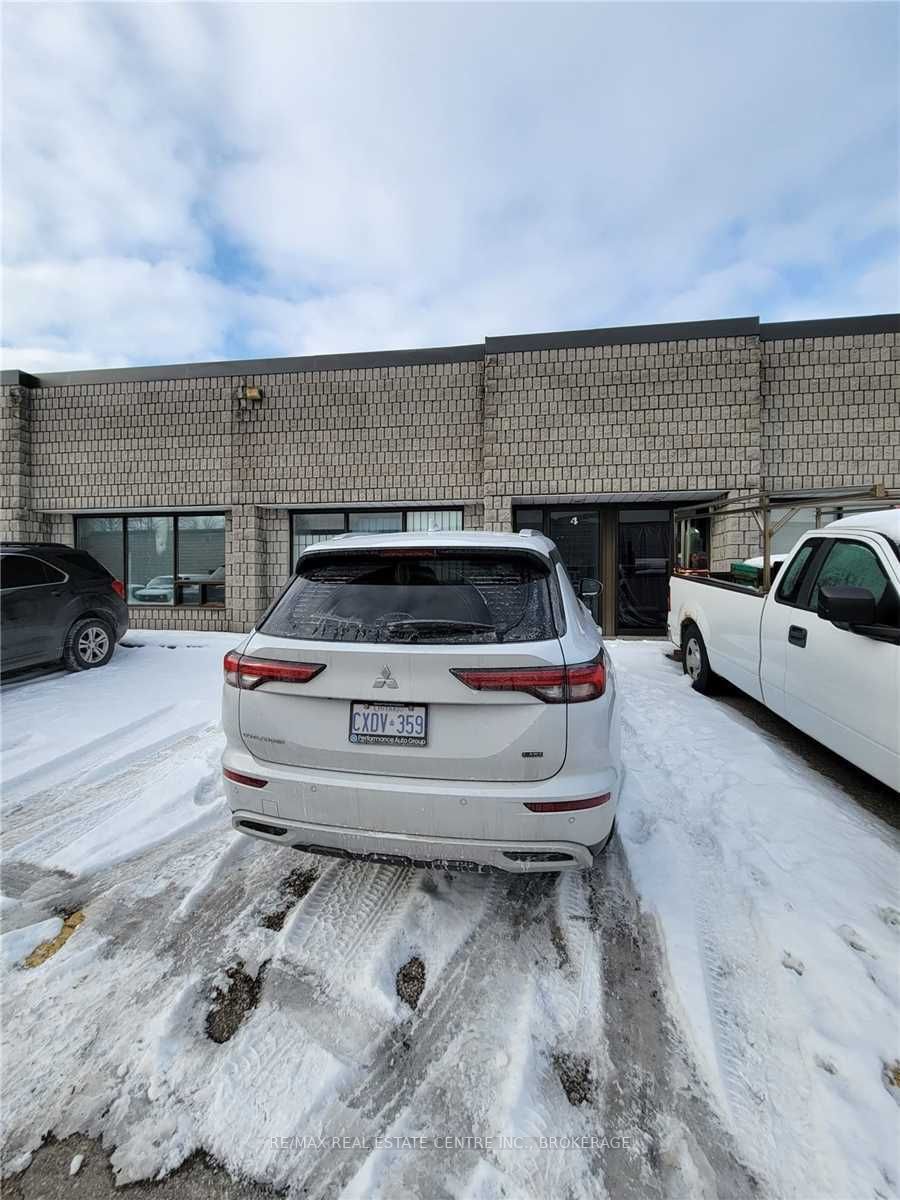 520 Coronation Dr, #4