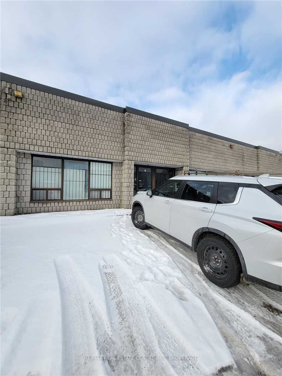 520 Coronation Dr, #4