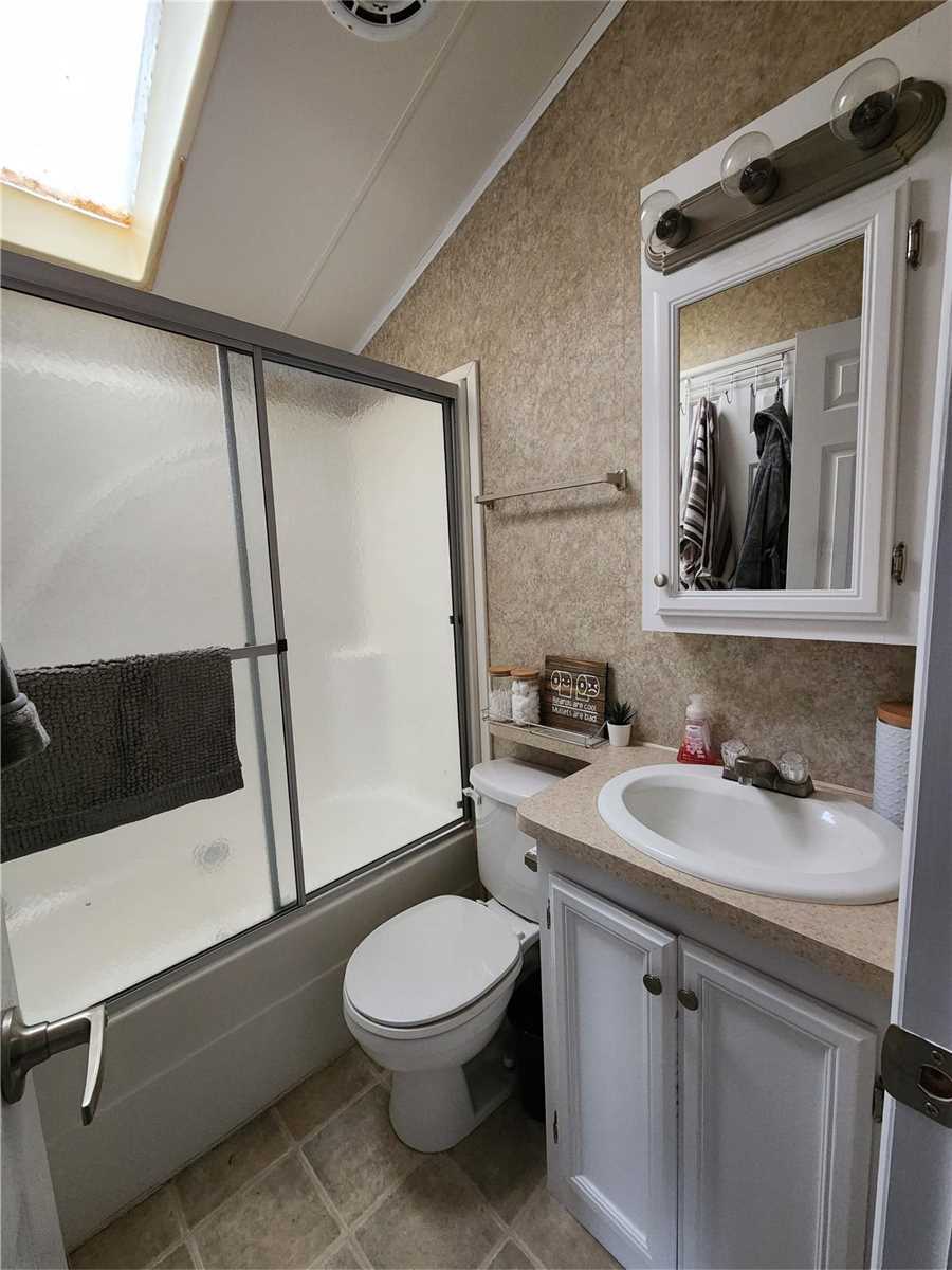 225 Platten Blvd, #215