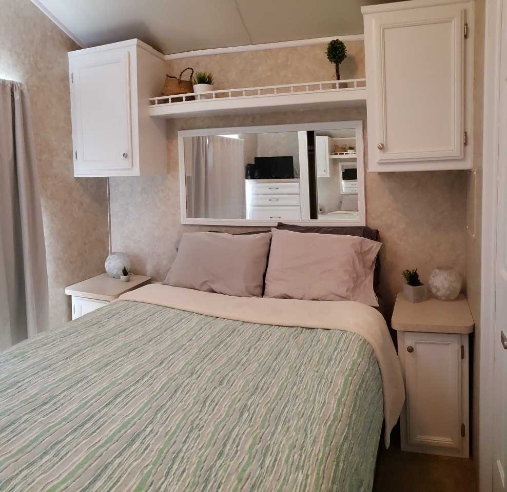 225 Platten Blvd, #215