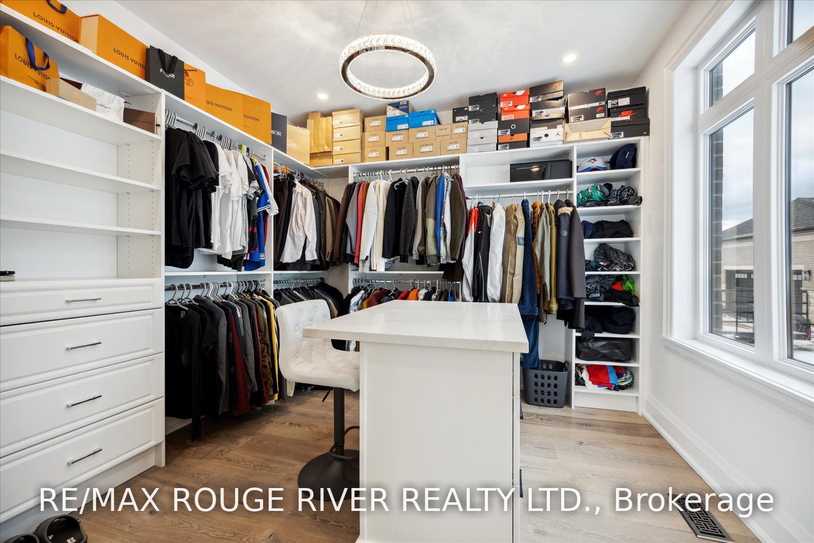 46 Charles Tilley Cres
